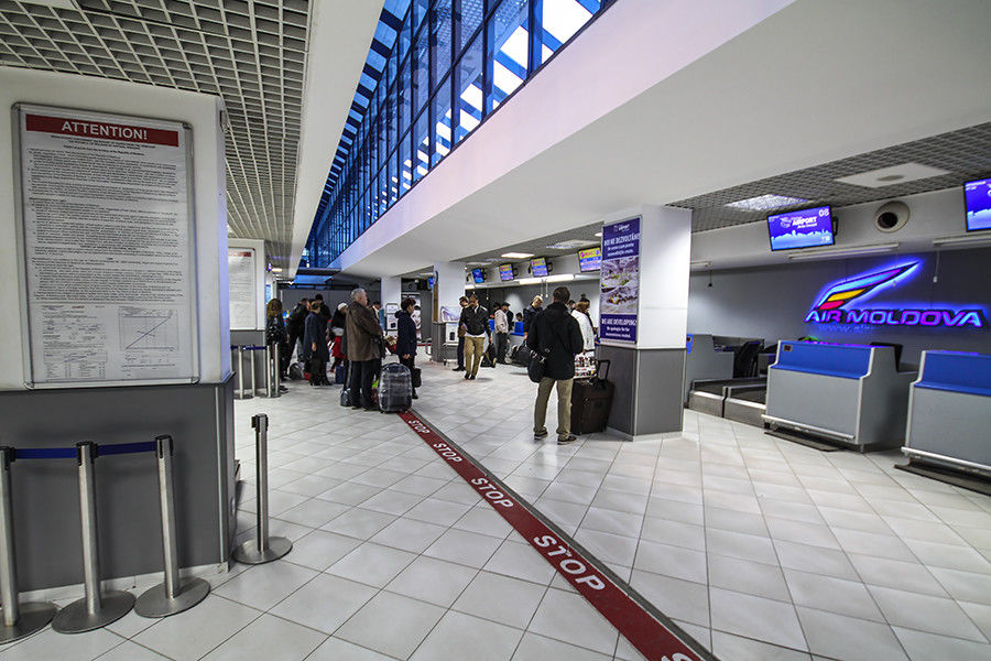 Numărul cetățenilor R. Moldova plecați la loc de trai permanent peste hotare. 