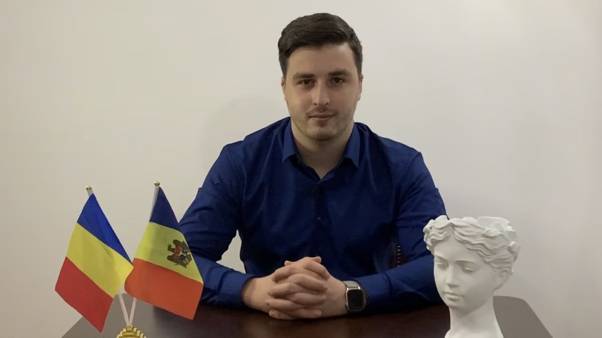 Комментатор из Бухареста Лауренциу Плешка.
