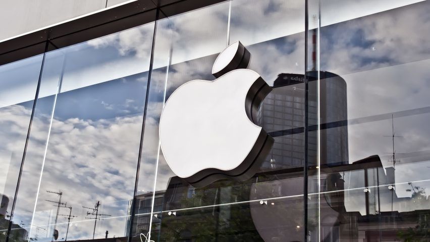 Apple временно закроет большинство магазинов во Франции.