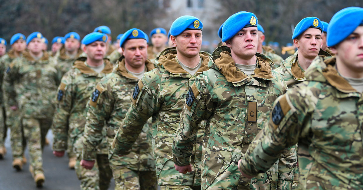 Al doilea contingent al Armatei Naționale pleacă în Bosnia și Herțegovina.