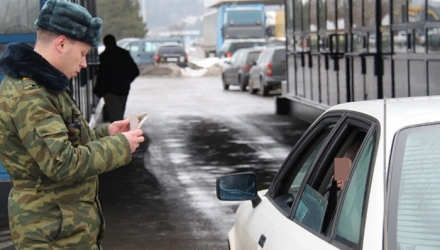 Persoanele reținute au fost deferite centrului pentru combaterea traficului de ființe umane din cadrul MAI.