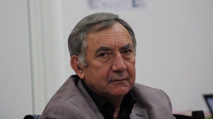 Директор тираспольского лицея Ион Йовчев намерен обратиться в суд.