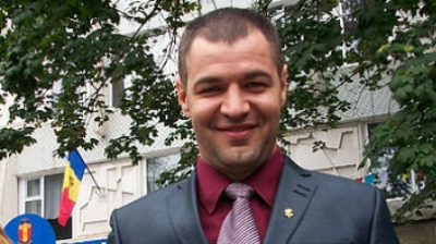 Vlad Filat a propus astăzi președintelui Nicolae Timofti numirea lui Octavian Ţîcu în funcţia de ministru al Tineretului şi Sportului. 