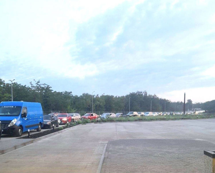 На КПП в Леушенах и Скулянах затруднено движение на выезде из Молдовы.