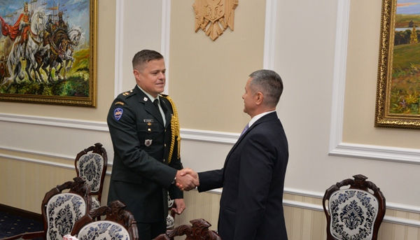 Молдова расширит сотрудничество с Канадой в области обороны.