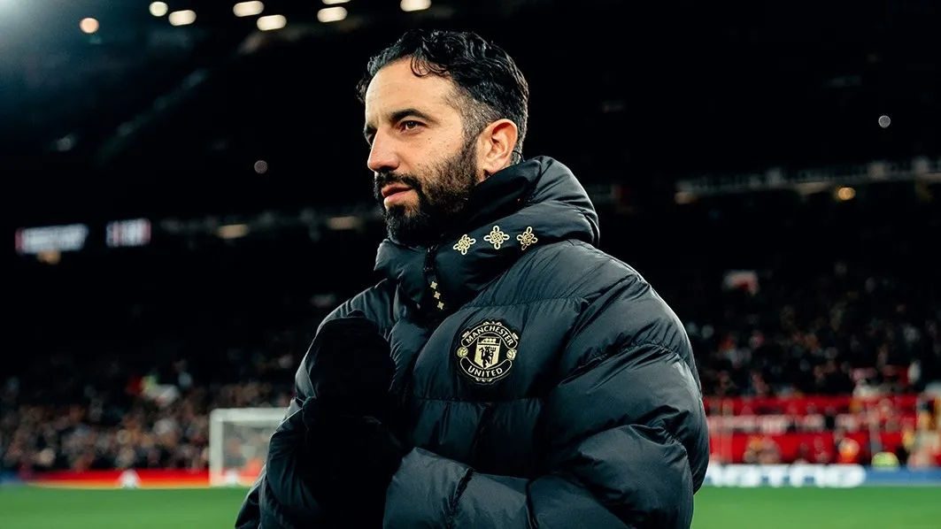 Antrenorul principal al Manchester United a fost demis.