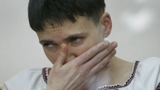 Савченко начала сухую голодовку 3 марта, через неделю она начала пить воду