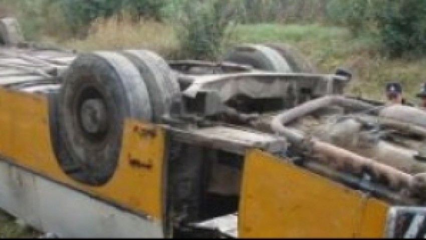 Accidentul s-a produs din cauza condițiilor meteo nefavorabile, dar și din imprudența șoferului