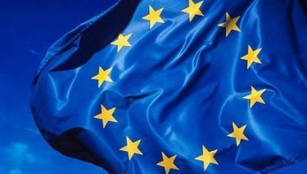 Ziua Europei este considerat unul dintre simbolurile europene menite să promoveze unitatea înrândul europenilor.