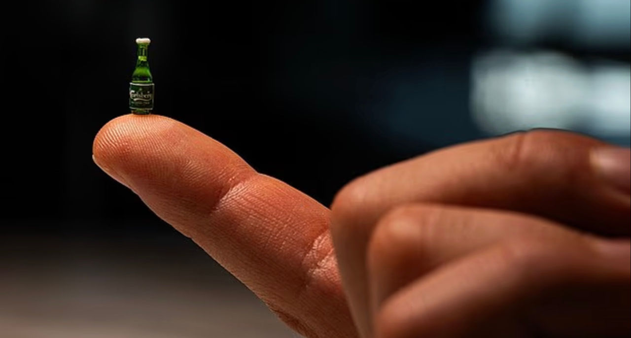 O fabrică de bere din Danemarca a lansat o sticlă cu un volum de 0,05 mililitri.