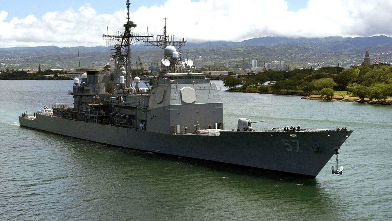 ВМС США массово списывают боевые корабли.