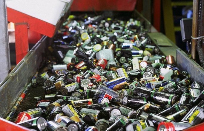 В Кишиневе за два года собрали 500 кг использованных батареек.