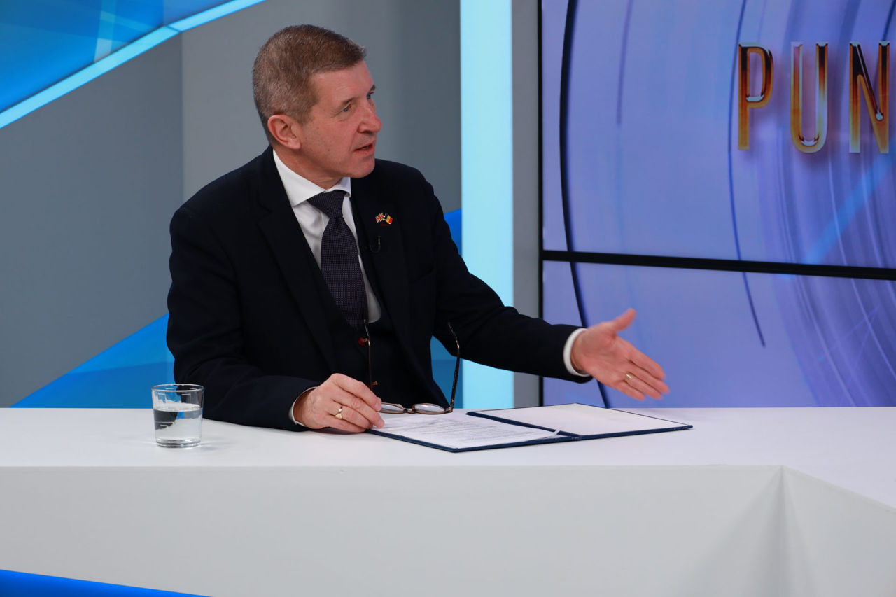 Посол Великобритании в Молдове Стивен Фишер.