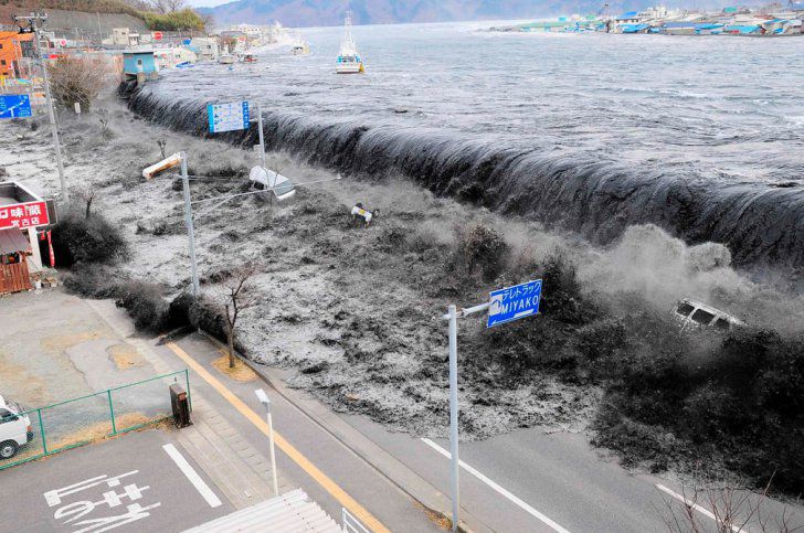 Japonezii au luat măsuri după ce un tsunami puternic a provocat o tragedie.