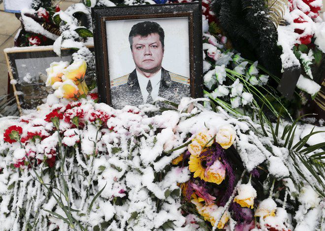 Олег Пешков получил до 8 пулевых ранений в результате огня, открытого с земли боевиками.