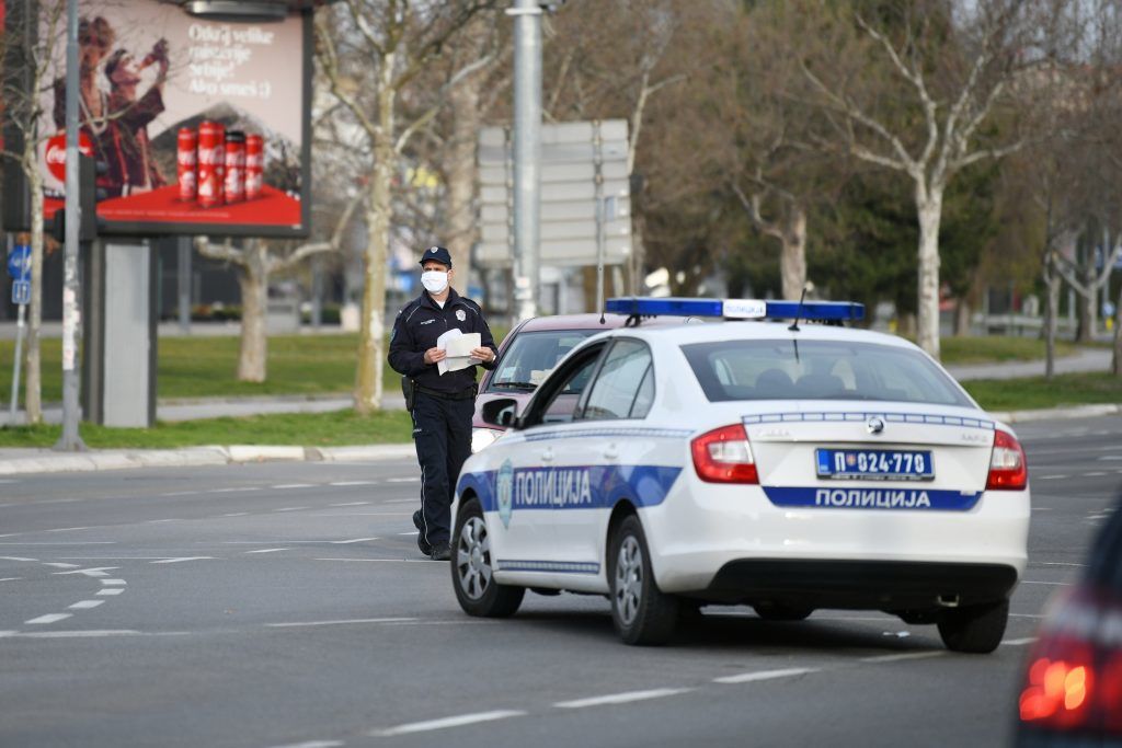 В Сербии задержали директора дома престарелых за заражение 139 человек коронавирусом.