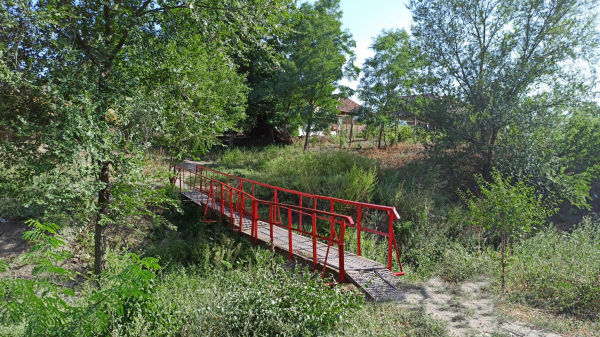 В Казаклии восстановили полузаброшенный мост через реку. Фото: gagauzinfo.md.
