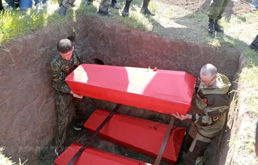 Мероприятие было организовано общественными организациями "Русский историко-патриотический клуб" и "Август".