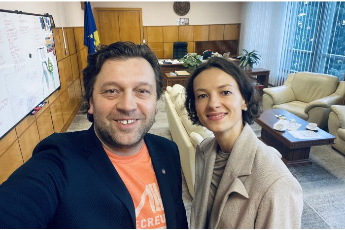 Думитру Алайба представил главу Агентства инвестиций Наталью Бежан.