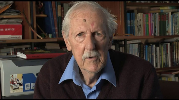 Scriitorul britanic Brian Aldiss a murit la vârsta de 92 de ani.