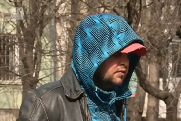 Un barbat din capitala ar fi fost jefuit si batut mar de catre doi necunoscuti in timp ce se intorcea de la munca. 