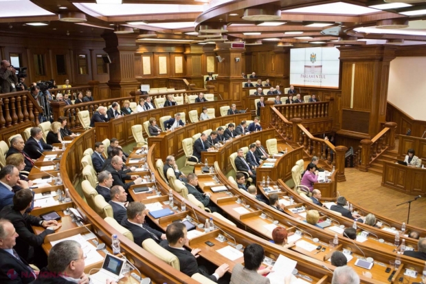 Oamenii de artă consacrați din R. Moldova vor primi lunar câte o indemnizație de merit în valoarea unui salariu mediu pe economie.