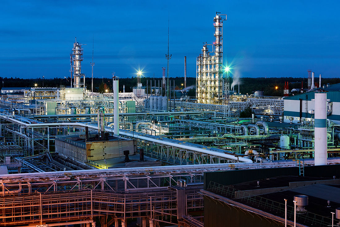 В Волгоградской области горят объекты "Лукойла" и "Транснефти".