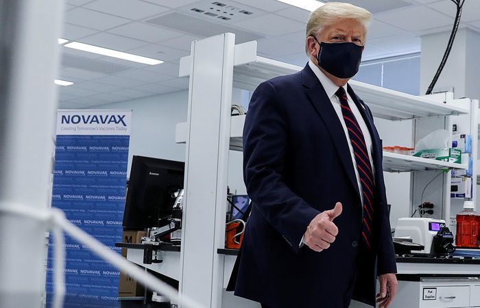 Трамп заявил, что США начнут массовую вакцинацию от COVID-19 в октябре.