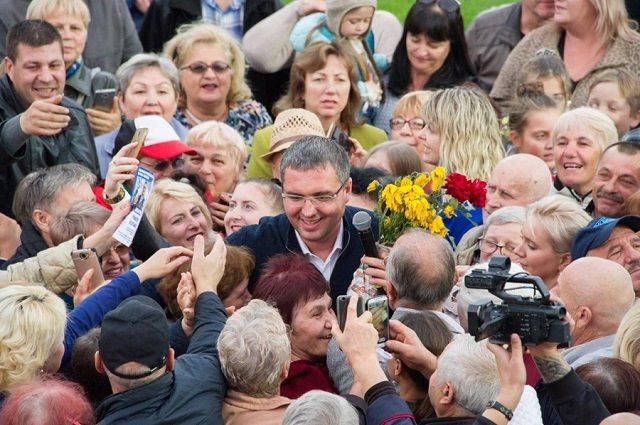 Почему бельчане хотят, чтобы Ренато Усатый попал в парламент.