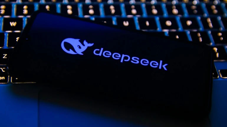 DeepSeek va face disponibil pentru toți codul modelului său de inteligență artificială.