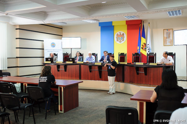 Până la ora 10.00 nu au fost înregistrate incidente care ar perturba procesul de vot.
