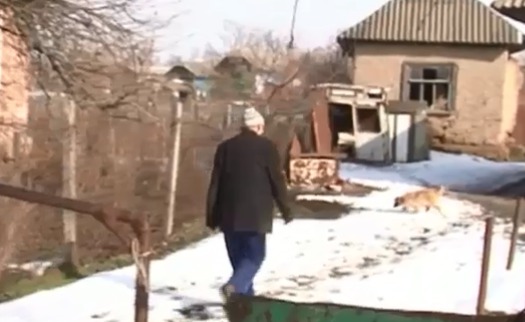 Отец намерен судиться с властями и вернуть пятилетнюю дочь домой. 