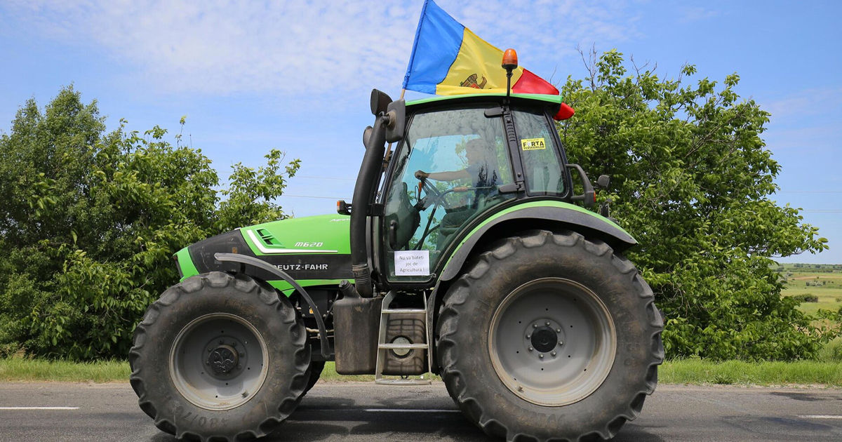 Fermierii din Moldova pot depune cererile pentru compensarea accizei la motorină.