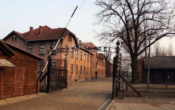 В Польше начали следствие против украинской компании за игру про Освенцим.
