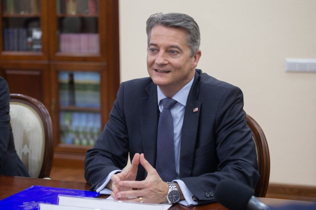 Ambasada SUA rămâne din nou fără lider: Kevin Covert se întoarce la Washington.