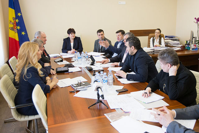 Alocaţiile sociale pentru unele categorii de beneficiari ar putea fi mărite. 