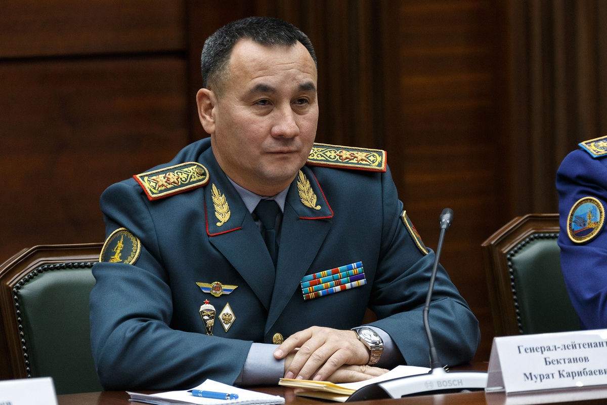В Казахстане задержан экс-министр обороны по делу о беспорядках.
