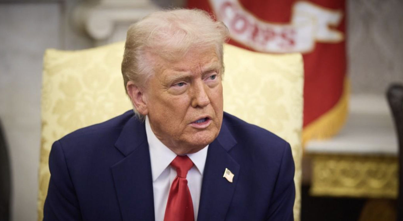 Появились детали операции США в аэропорту Турции: Трамп спрятался в грузовике с едой.