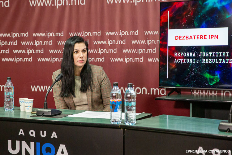 Экс-заместитель Национального центра по борьбе с коррупцией Кристина Чуботару.