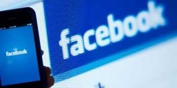  Midnight Message Delivery, noua aplicație a site-ului de socializare, va trimite mesajele create de utilizatori pe 1 ianuarie 2013, la ora 00.00. 