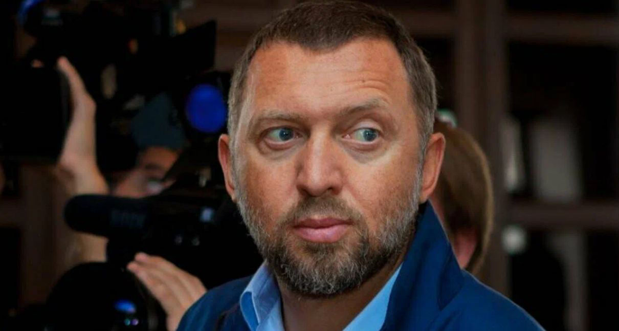 Олег Дерипаска спрятал свою 73-метровую яхту в Турции.