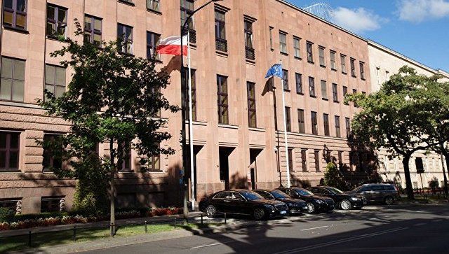 Польша не будет переселять на свою территорию беженцев, даже если такое решение примет суд ЕС.