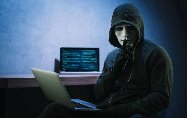 Хакеры Anonymous взломали базу данных Минобороны России.