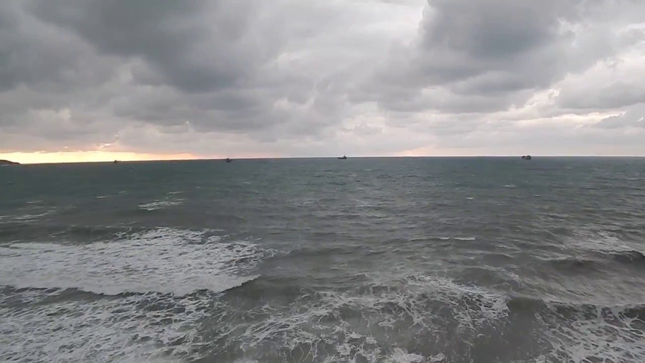 В Черном море произошла серия землетрясений.