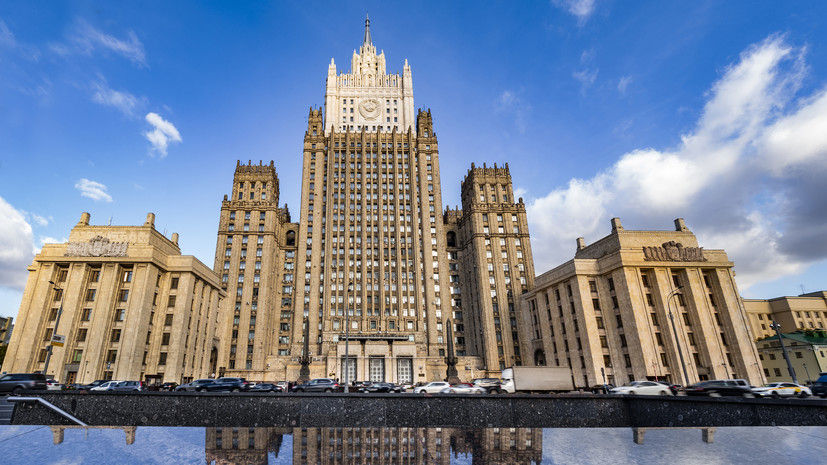 РФ потребовала от США вывести из Украины «натовских военных и технику».