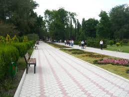 Pentru un bilet de acces în parc elevii şi studenţii vor plăti doi lei, iar adulții - patru lei. Foto: voceabasarabiei.net