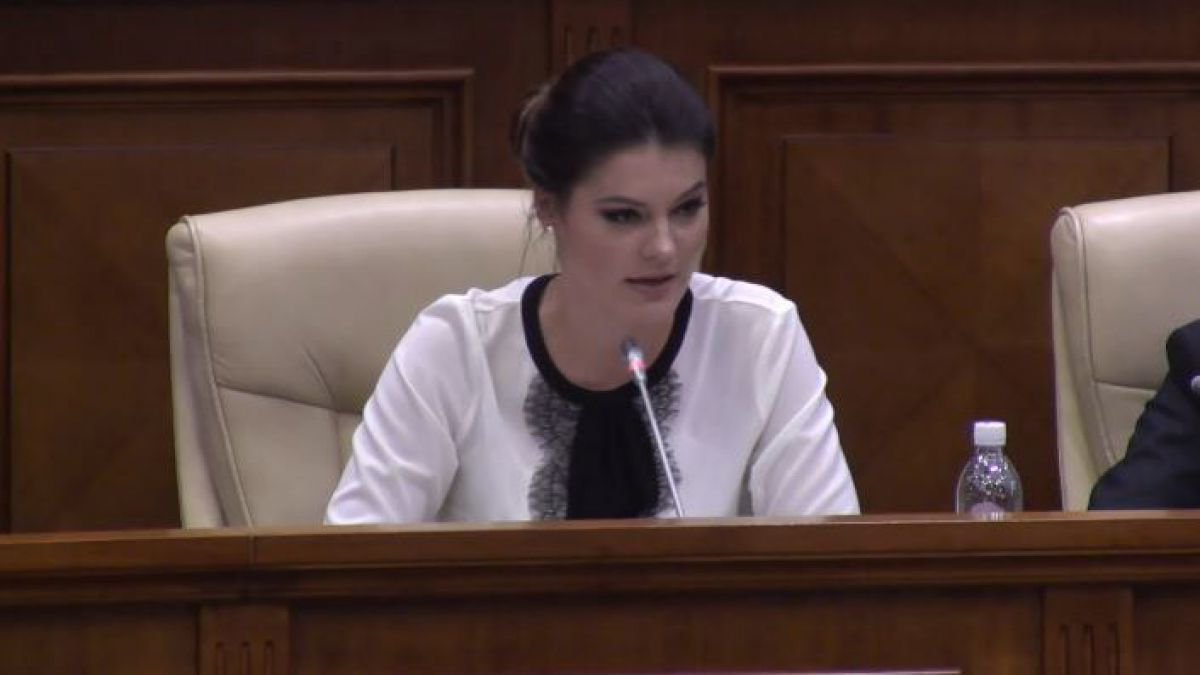 În ajunul sărbătorilor Pascale aglomerațiile la frontieră sunt aproape o normă.  Foto: agora.md
