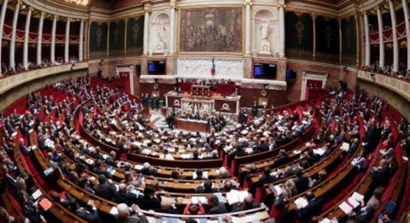 Cod vestimentar şi de conduită pentru deputaţi, în Franţa