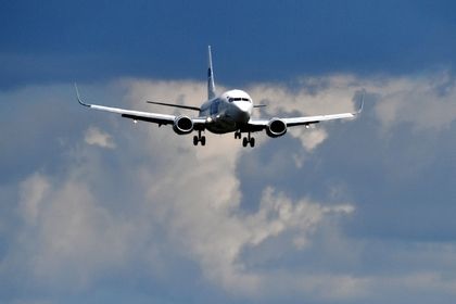 Boeing экстренно вернулся в московский аэропорт из-за пожара.