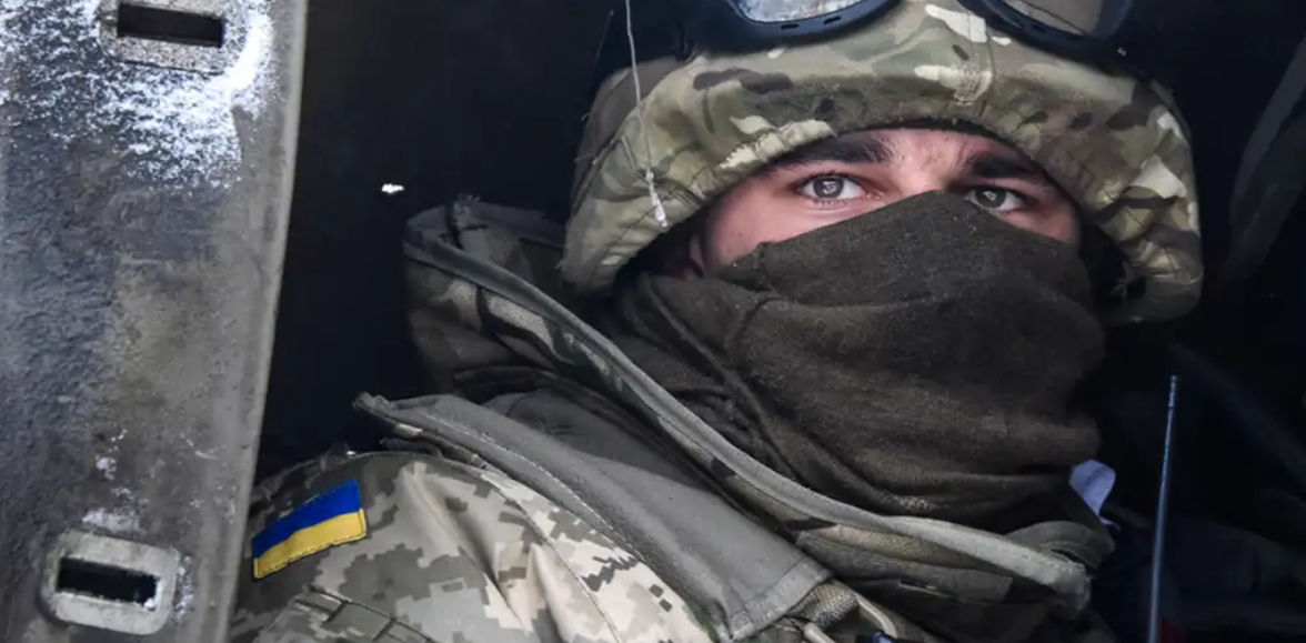 Украина намерена вернуть мужчин из-за рубежа для мобилизации.